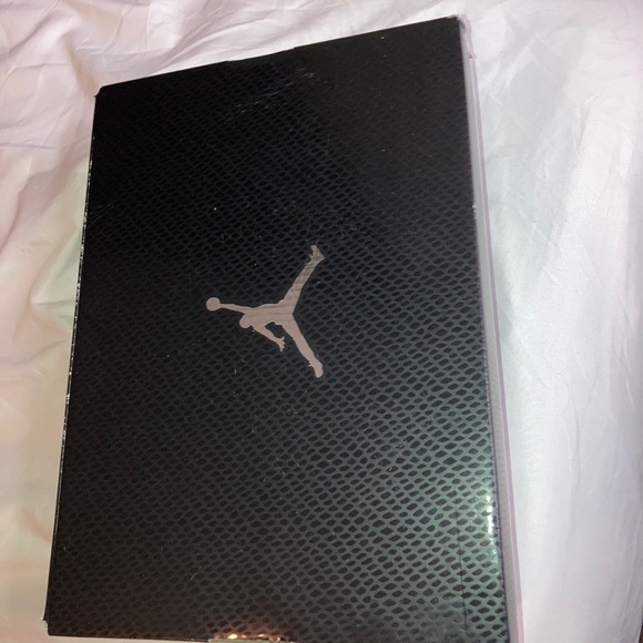Pink Jordan snakeskin - Picture 3 of 5